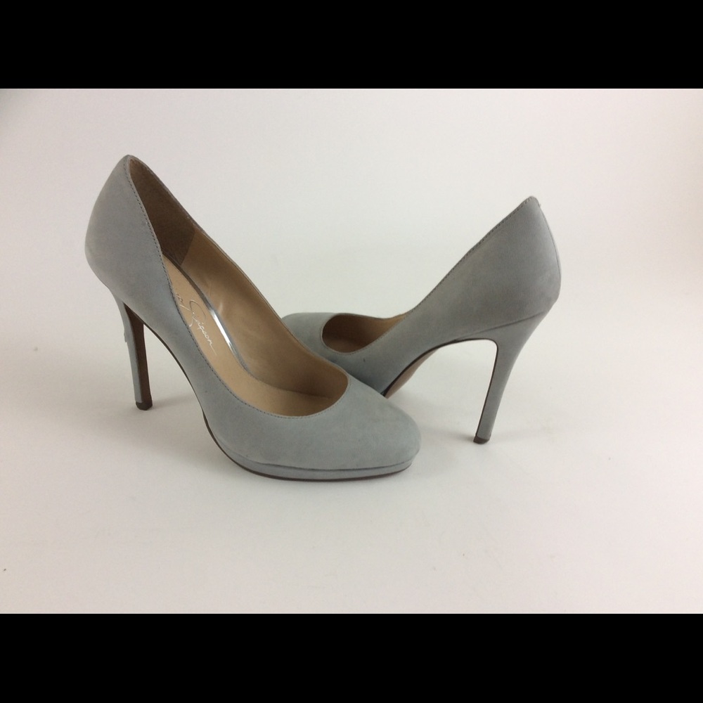 Jessica Simpson  silver Beautiful Heels 👠 - Picture 2 of 4